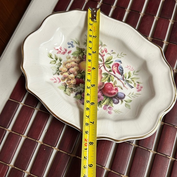 Vintage Avon Plate Decorated with 22K Gold trim and nature fruits - Picture 5 of 10